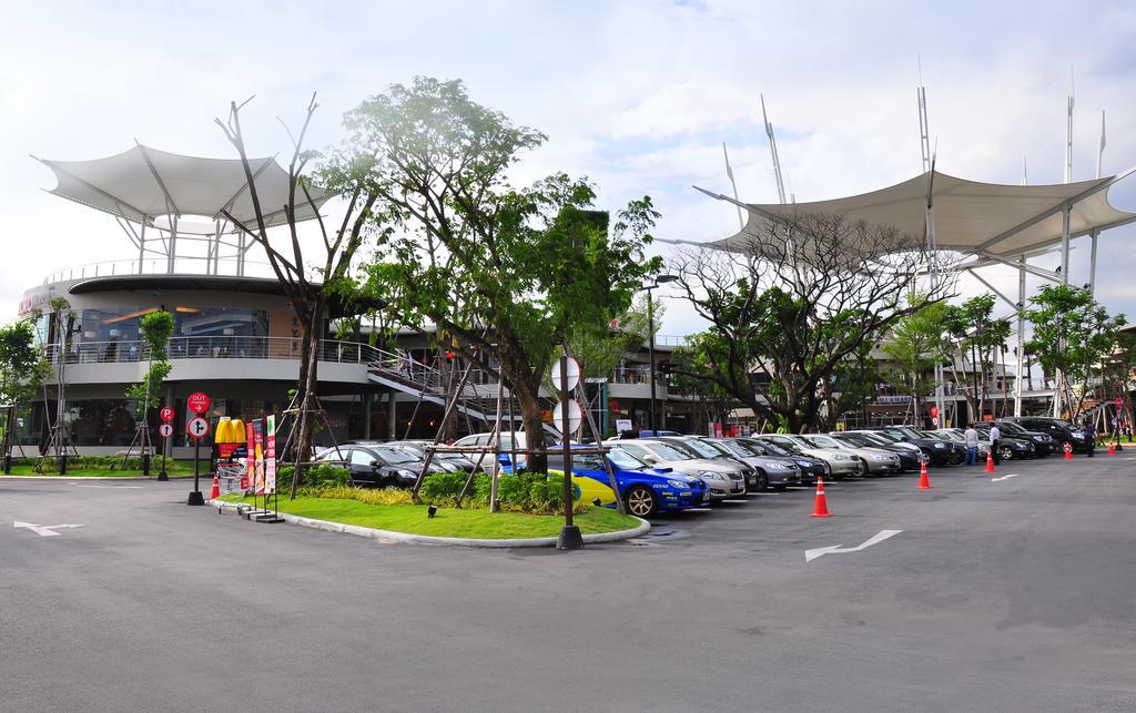 欢乐之家-卡色特那万民城市别墅 曼谷 外观 照片